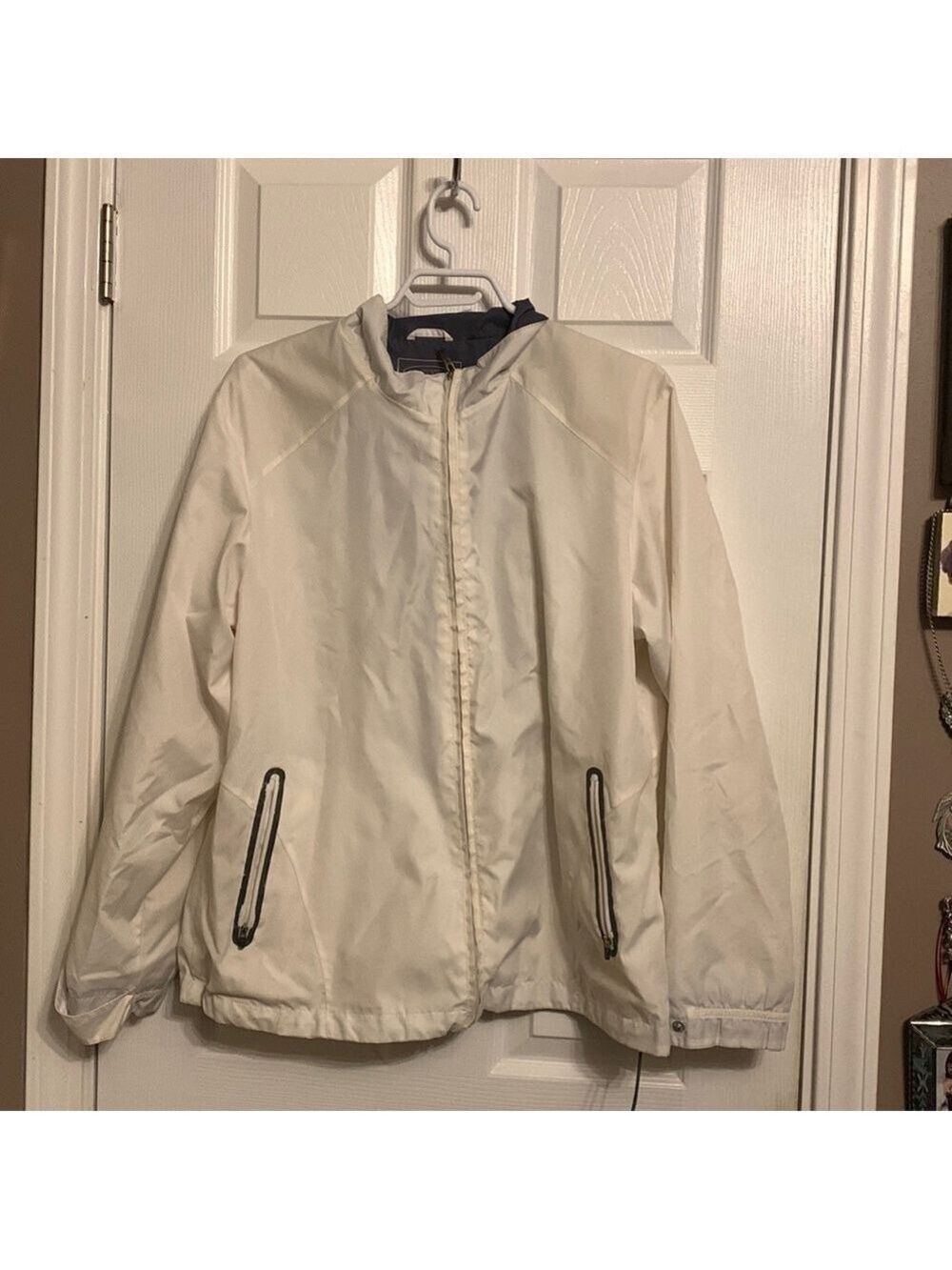 Northern Reflections cream windbreaker Large